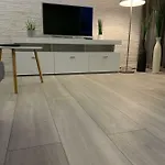 Apartament Zelazna 11