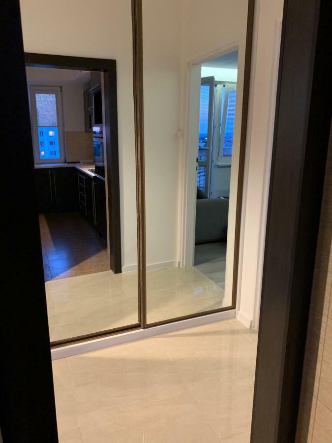Apartament Zelazna 11 *